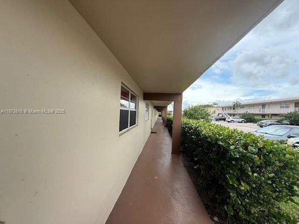 7500 NW 5th Pl 103, Margate FL 33063