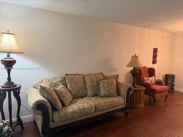 7500 NW 5th Pl 103, Margate FL 33063