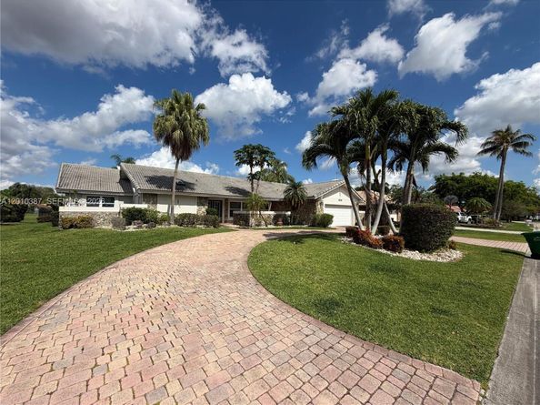 404 NW 112th Ave, Coral Springs FL 33071