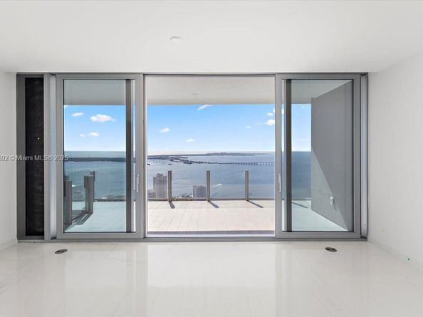 300 Biscayne Blvd Way 5002 Duplex, Miami FL 33131