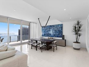 300 Biscayne Blvd Way 5002 Duplex, Miami FL 33131