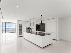 300 Biscayne Blvd Way 5002 Duplex, Miami FL 33131