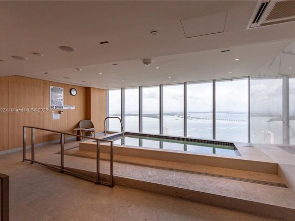 300 Biscayne Blvd Way 5002 Duplex, Miami FL 33131
