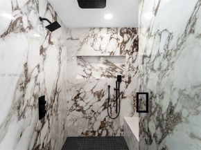 900 Biscayne Blvd 4202, Miami FL 33132