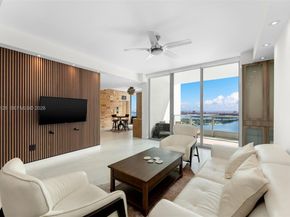 900 Biscayne Blvd 4202, Miami FL 33132