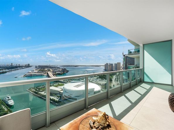 900 Biscayne Blvd 4202, Miami FL 33132