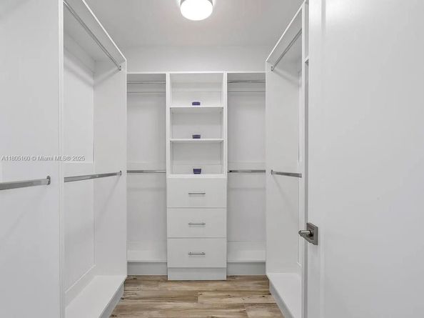332 Balboa St, Hollywood FL 33019