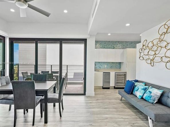 332 Balboa St, Hollywood FL 33019