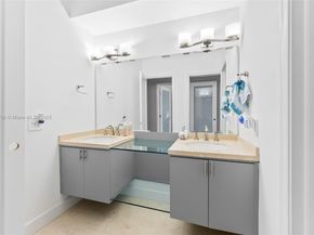 2719 NE 15th St 3, Fort Lauderdale FL 33304