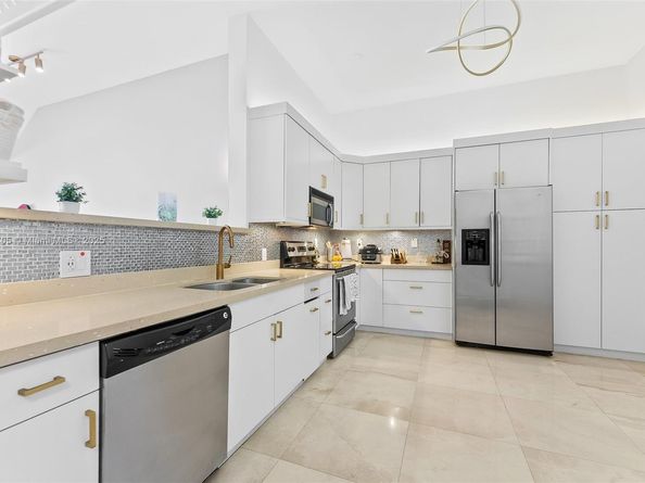 2719 NE 15th St 3, Fort Lauderdale FL 33304