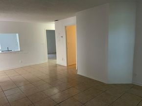 7260 Woodmont Ter 101, Tamarac FL 33321