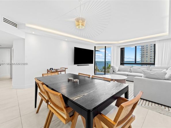 520 Brickell Key Dr A713, Miami FL 33131