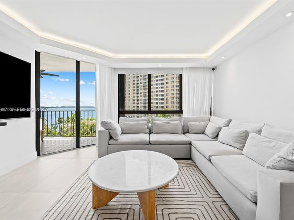 520 Brickell Key Dr A713, Miami FL 33131