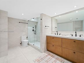 520 Brickell Key Dr A713, Miami FL 33131