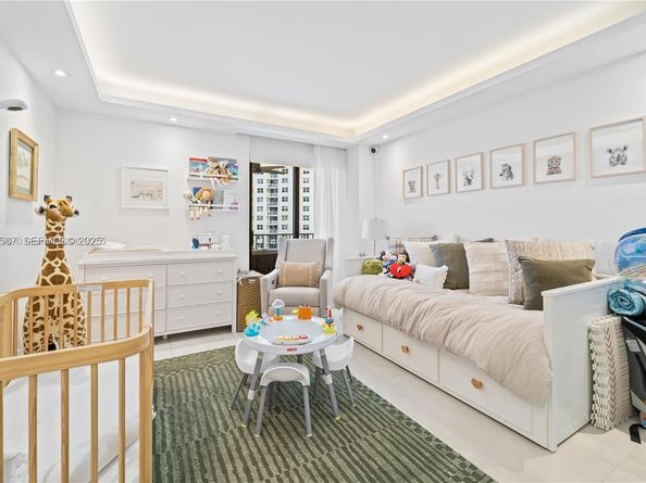 520 Brickell Key Dr A713, Miami FL 33131