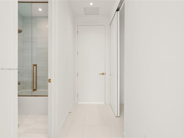 2655 S Bayshore 401, Miami FL 33133