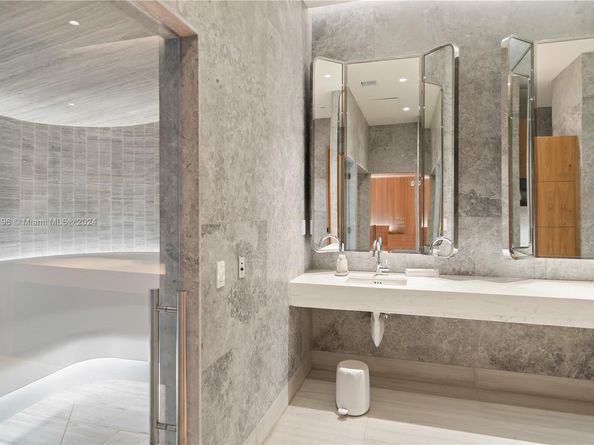 2655 S Bayshore 401, Miami FL 33133