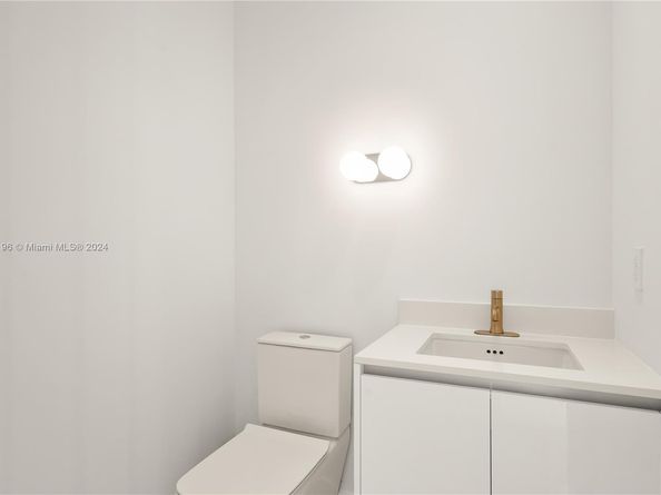 2655 S Bayshore 401, Miami FL 33133