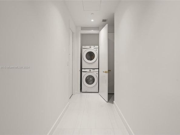2655 S Bayshore 401, Miami FL 33133