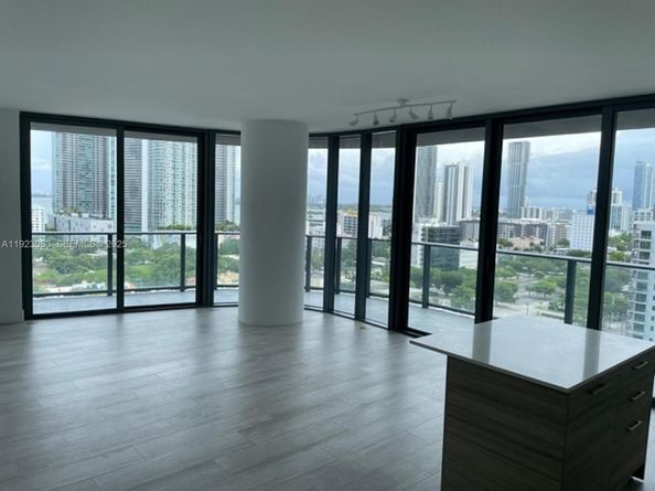 121 NE 34th St 1604, Miami FL 33137