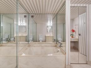 800 Parkview Dr 1021, Hallandale Beach FL 33009