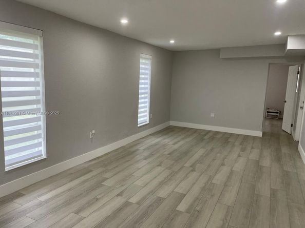6241 NW 12th St, Sunrise FL 33313
