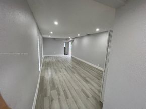 6241 NW 12th St, Sunrise FL 33313