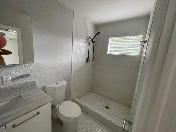 6241 NW 12th St, Sunrise FL 33313