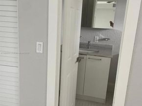 6241 NW 12th St, Sunrise FL 33313