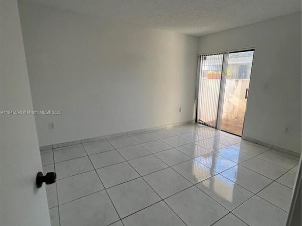 7430 SW 153rd Pl 1061, Miami FL 33193