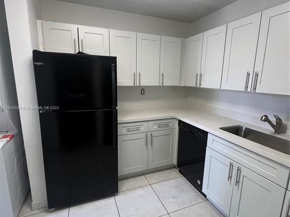 7430 SW 153rd Pl 1061, Miami FL 33193