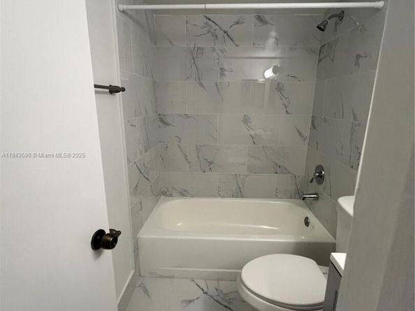7430 SW 153rd Pl 1061, Miami FL 33193