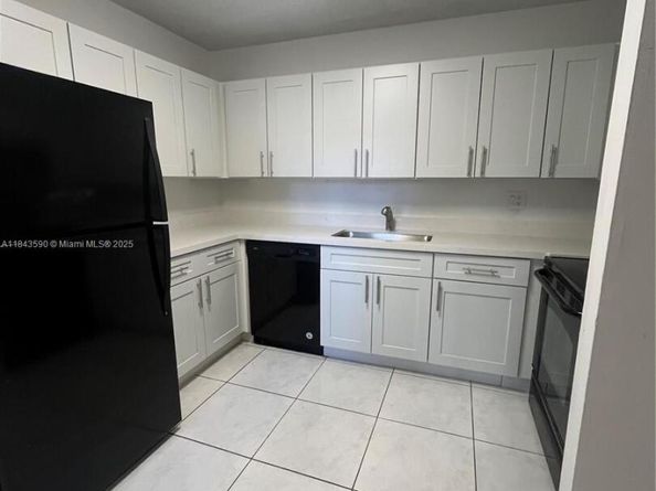 7430 SW 153rd Pl 1061, Miami FL 33193