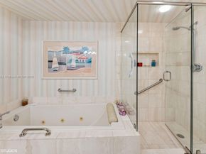 1000 W Island Blvd 2911, Aventura FL 33160