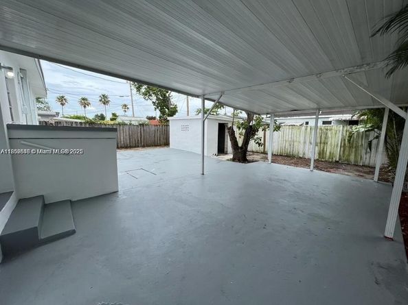 2222 NW 86th Ter, Miami FL 33147