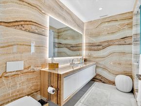 17901 Collins Ave 2004, Sunny Isles Beach FL 33160