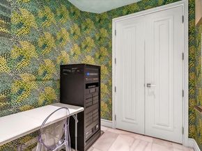 17901 Collins Ave 2004, Sunny Isles Beach FL 33160