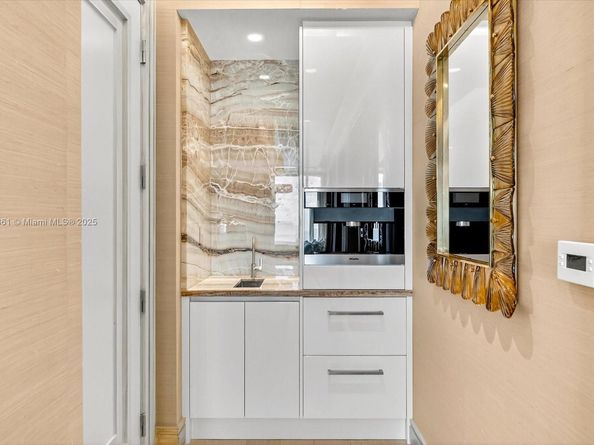 17901 Collins Ave 2004, Sunny Isles Beach FL 33160