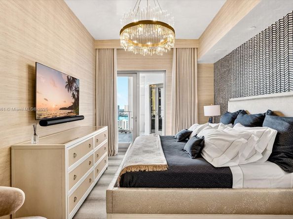 17901 Collins Ave 2004, Sunny Isles Beach FL 33160