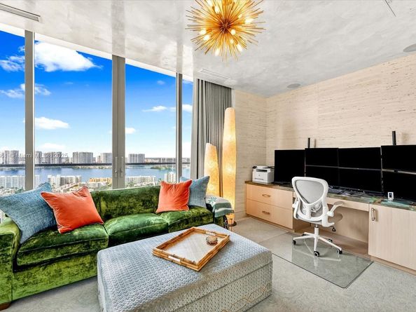 17901 Collins Ave 2004, Sunny Isles Beach FL 33160