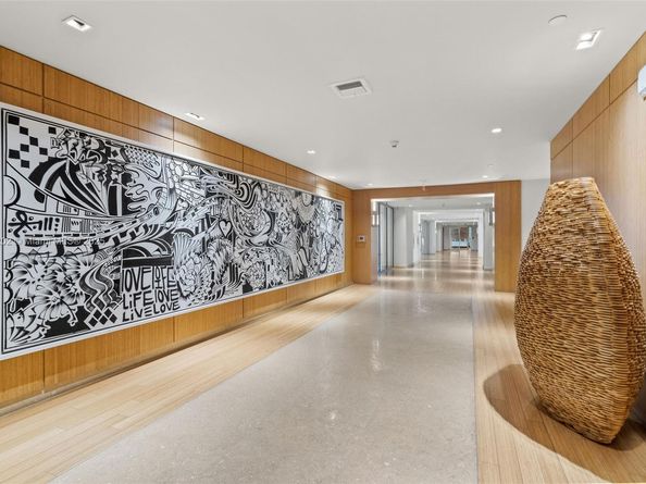 900 Biscayne Blvd PH6201, Miami FL 33132