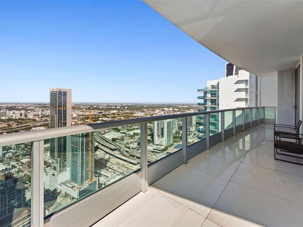 900 Biscayne Blvd PH6201, Miami FL 33132