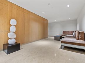 900 Biscayne Blvd PH6201, Miami FL 33132