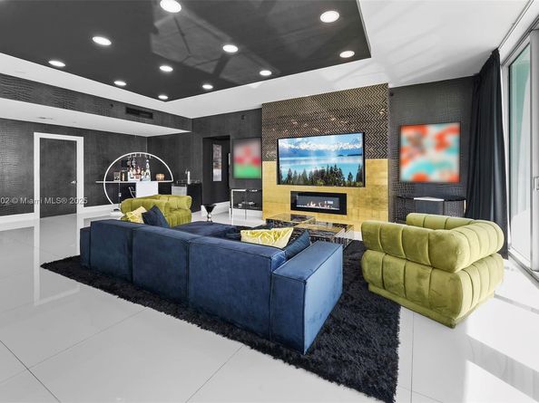 900 Biscayne Blvd PH6201, Miami FL 33132