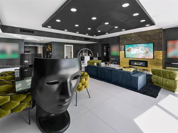 900 Biscayne Blvd PH6201, Miami FL 33132