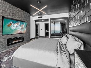 900 Biscayne Blvd PH6201, Miami FL 33132