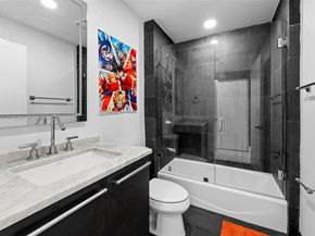 900 Biscayne Blvd PH6201, Miami FL 33132