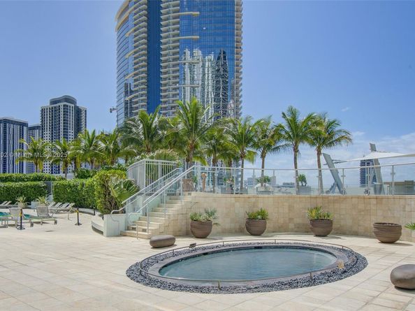 900 Biscayne Blvd PH6201, Miami FL 33132