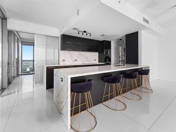 900 Biscayne Blvd PH6201, Miami FL 33132