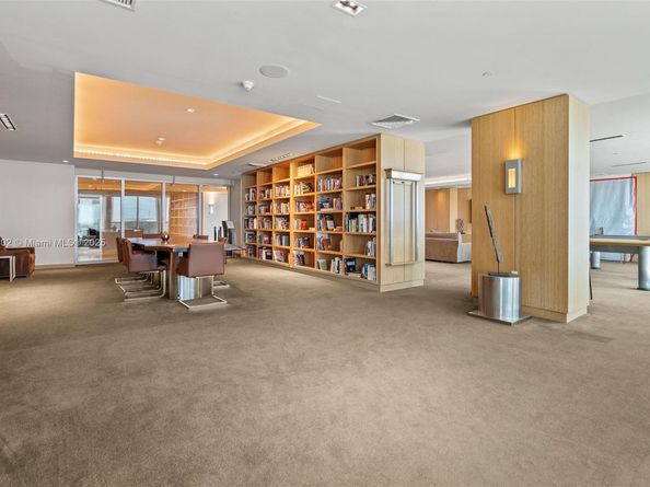 900 Biscayne Blvd PH6201, Miami FL 33132